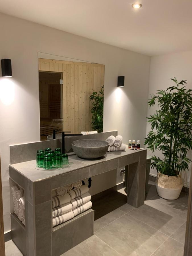 レオガング Haus Tirol Bed & Breakfast エクステリア 写真