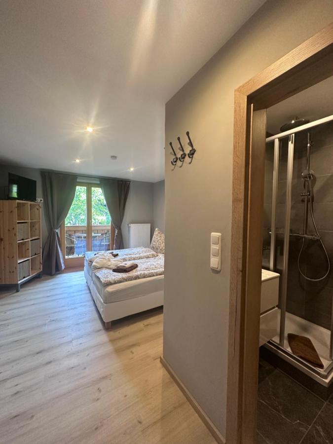 レオガング Haus Tirol Bed & Breakfast エクステリア 写真