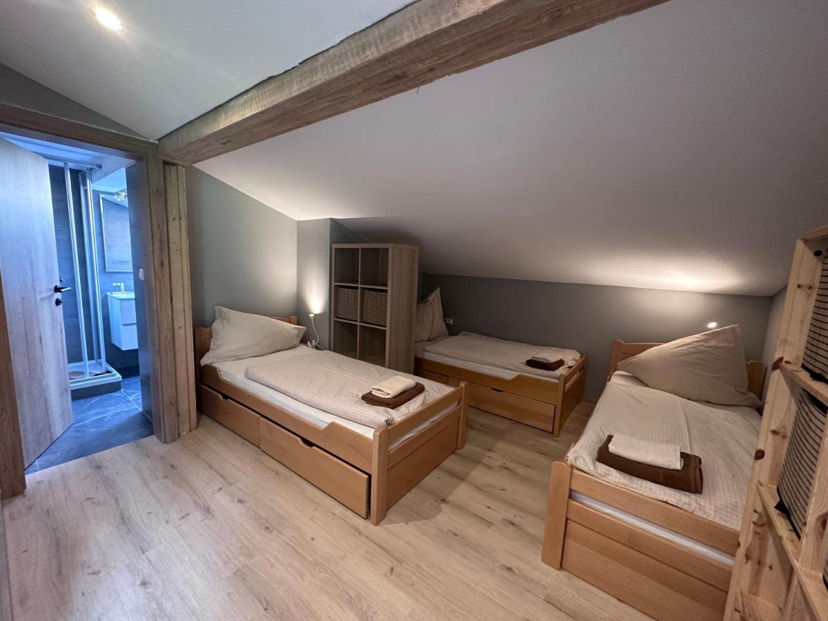 レオガング Haus Tirol Bed & Breakfast エクステリア 写真