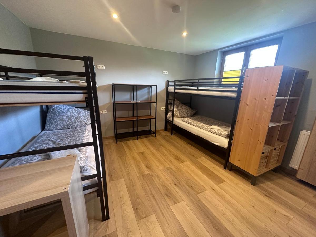 レオガング Haus Tirol Bed & Breakfast エクステリア 写真