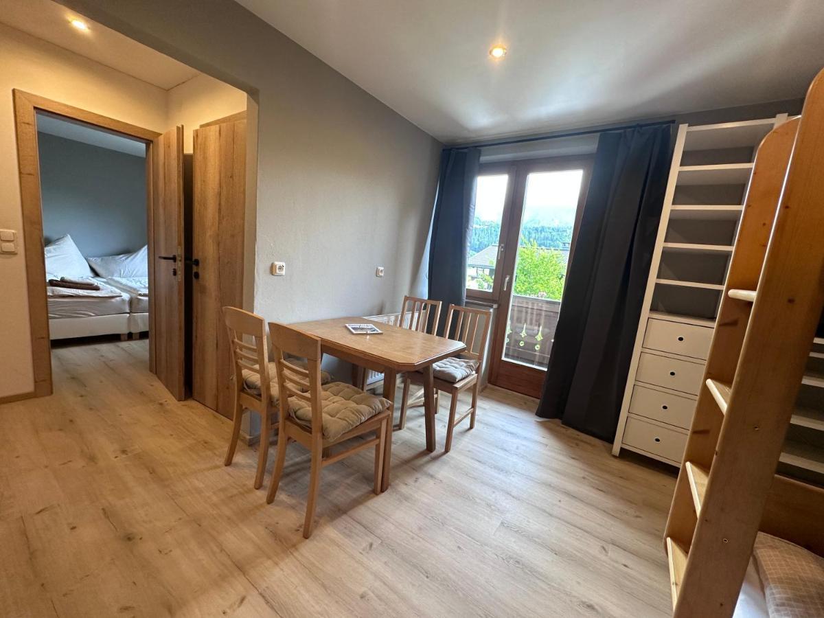 レオガング Haus Tirol Bed & Breakfast エクステリア 写真